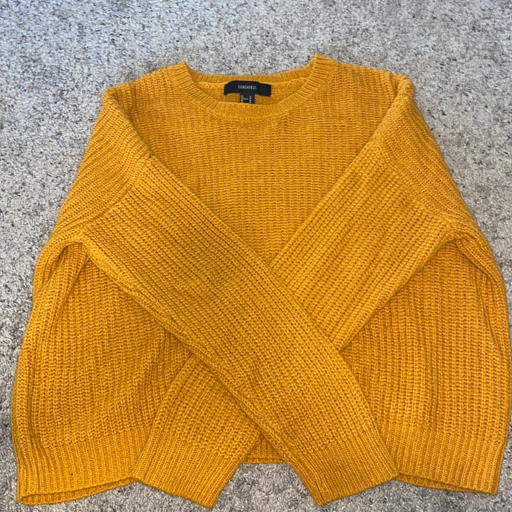 3/$20🧡  Forever 21 Mustard Yellow Sweatshirt M
